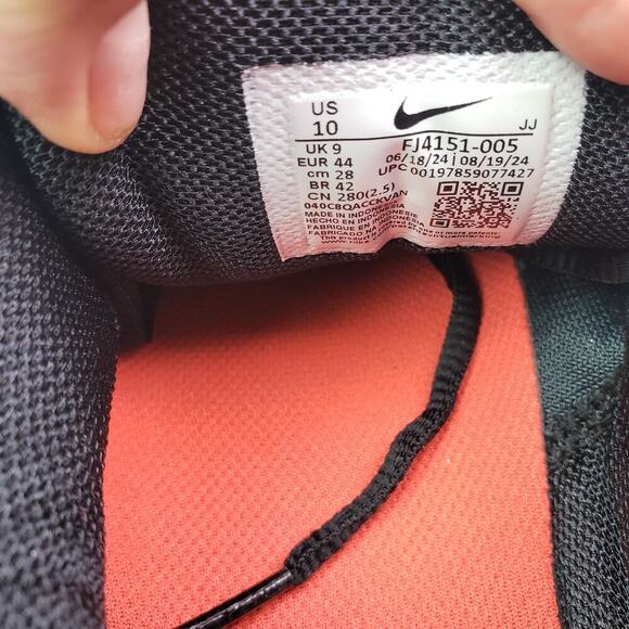 Nike Zoom Vomero 5 Mens Size 10 Metallic Silver Crimson Red Running Sneaker Shoe - Picture 13 of 13